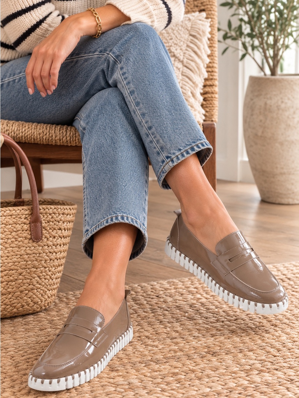Ilse Jacobsen Hornbæk Tulip3865 Patent Loafers Taupe EU 40
